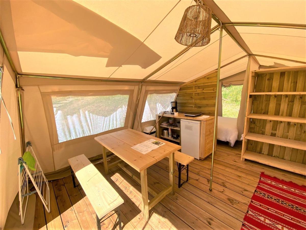 Les Bastides De Chanteraine Bungalows, Lodges & Spa Aiguines Bagian luar foto