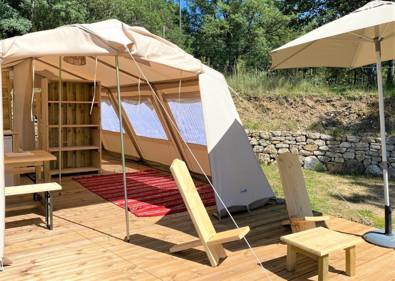 Les Bastides De Chanteraine Bungalows, Lodges & Spa Aiguines Bagian luar foto