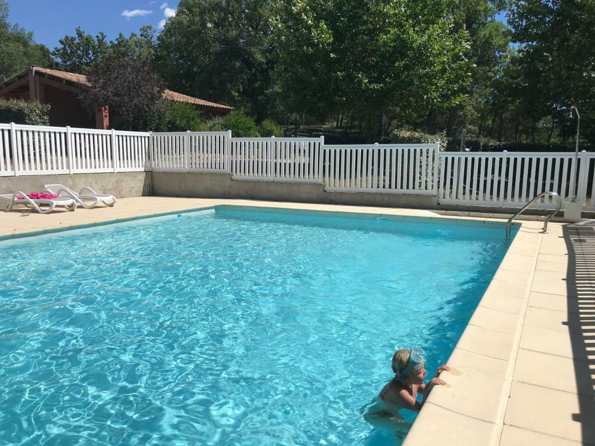 Les Bastides De Chanteraine Bungalows, Lodges & Spa Aiguines Bagian luar foto